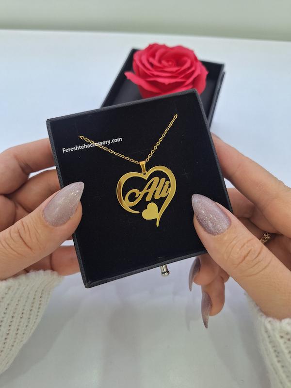 گردنبند اسم علی طرح قلب(قابل سفارش با همه اسم‌ها)