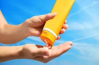 پرطرفدارترین رنگ ضد آفتاب کرم پودری سان سیف