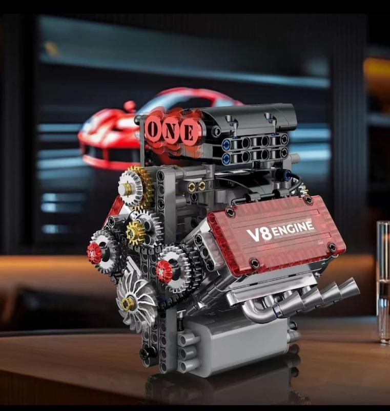 لگو (lego) موتور ۸ سیلندر(V8) با قابلیت حرکت برند GISEGA