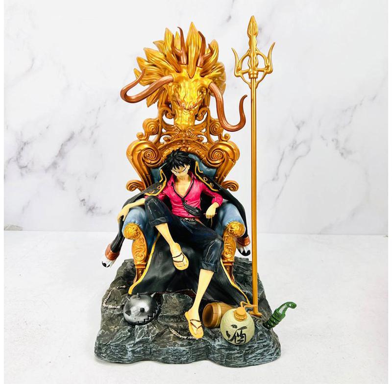 فیگور لوفی تاج تخت 