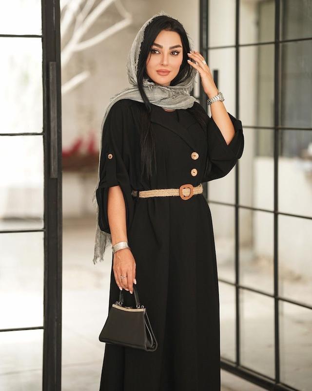 کفتان بلند مشکی تابستانه زنانه همراه با کمربند