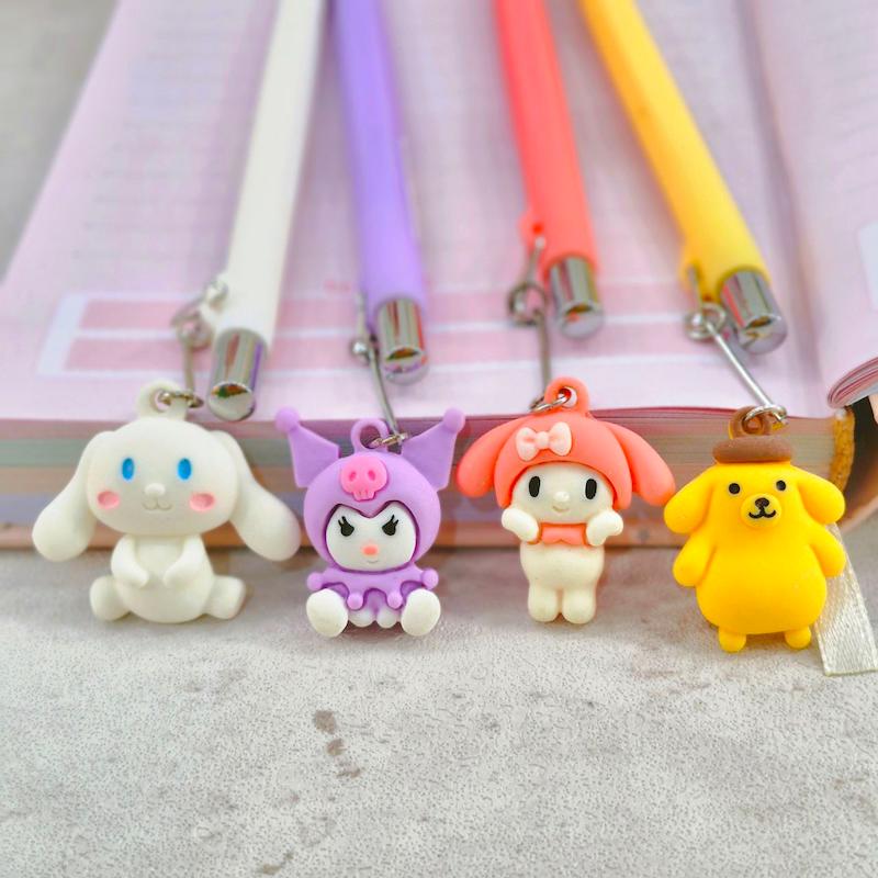 اتود آویز دار کرومی و دوستان