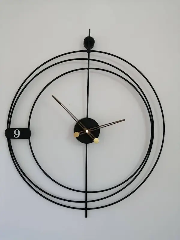 ساعت دیواری مینیمال فلزی مدل Black Circle