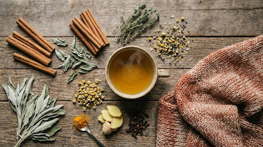 دمنوش پیشگیری از سرماخوردگی چیست؟ ۵ ترکیب ضروری فصل سرد