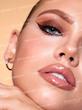 ژل ابرو و خط چشم شیگلم Streamline Brow & Eyeliner Gel