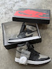 AIR JORDAN 1
