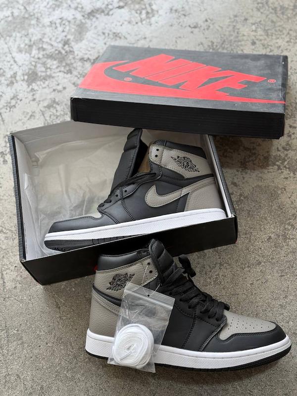 AIR JORDAN 1