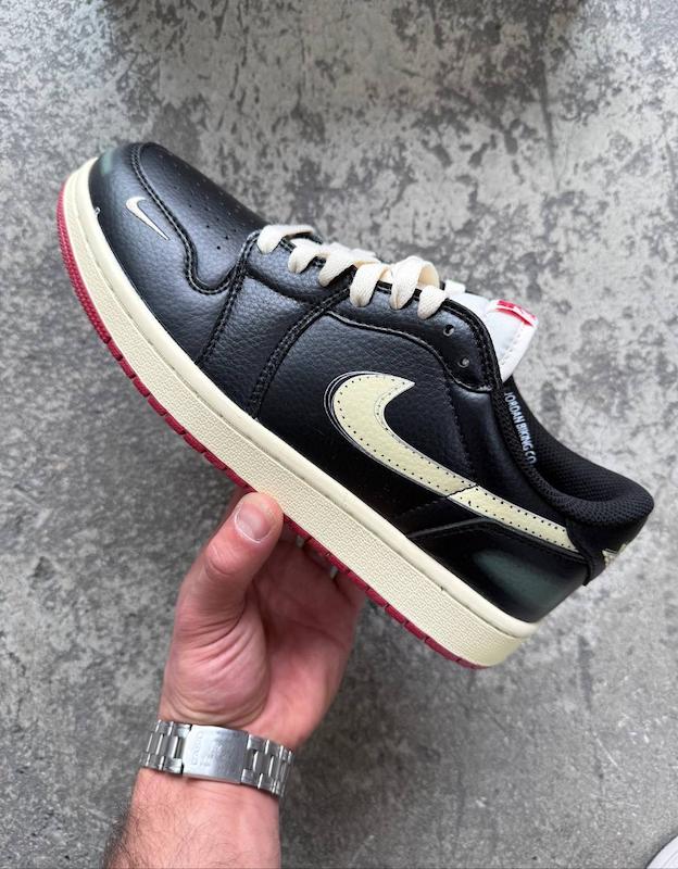 AIR JORDAN 1 LOW