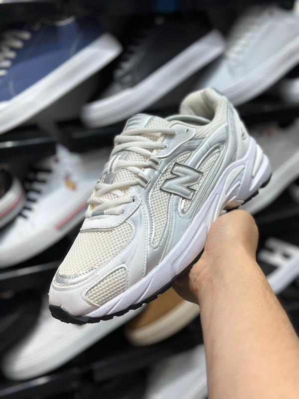 کتونی New Balance