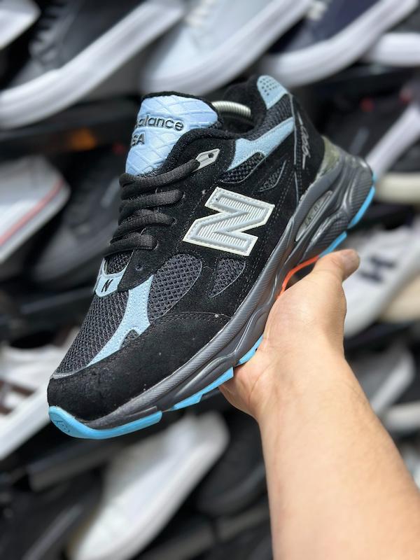کتونی New Balance