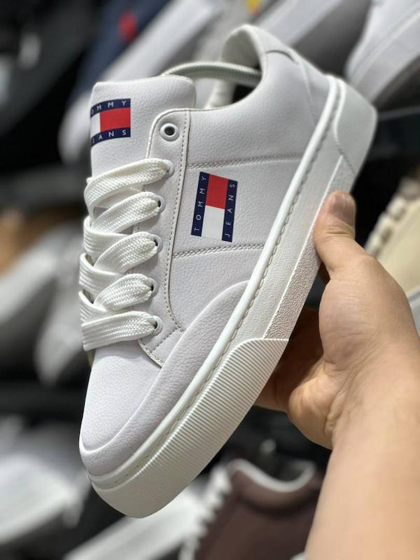 کتونی Tommy Hilfiger