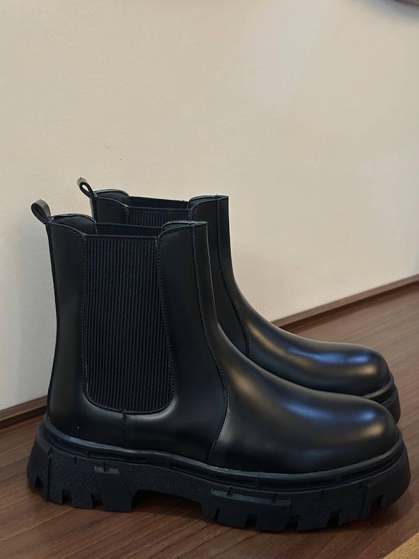 بوت Zara