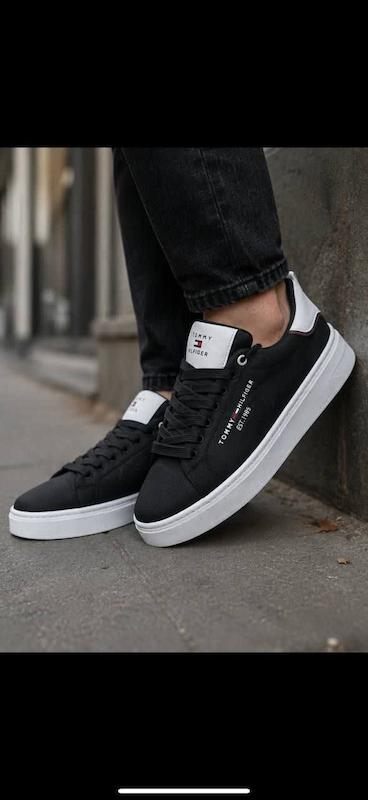 کتونی Tommy Hilfiger