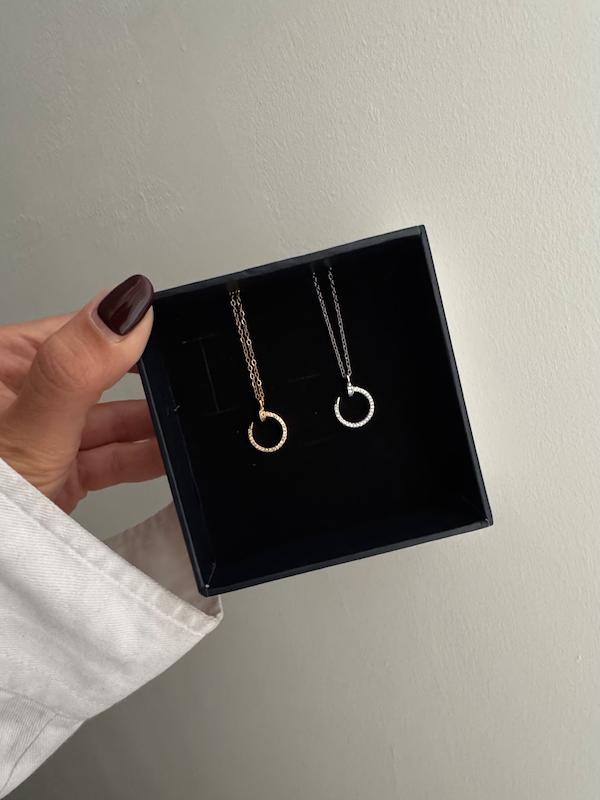 گردنبند میخ