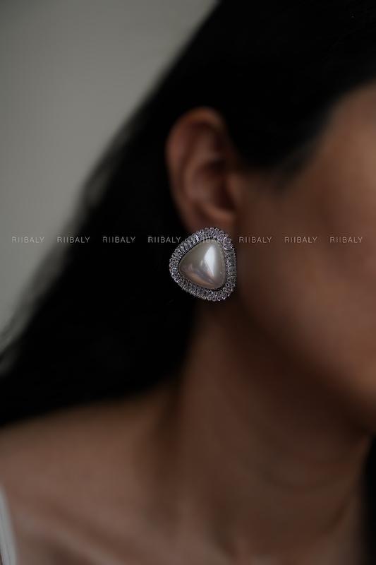 گوشواره نگیندار