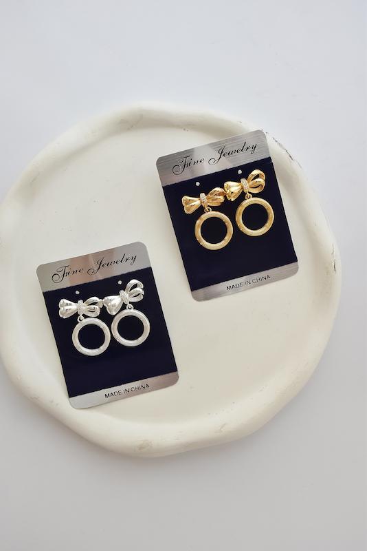 گوشواره پاپیون