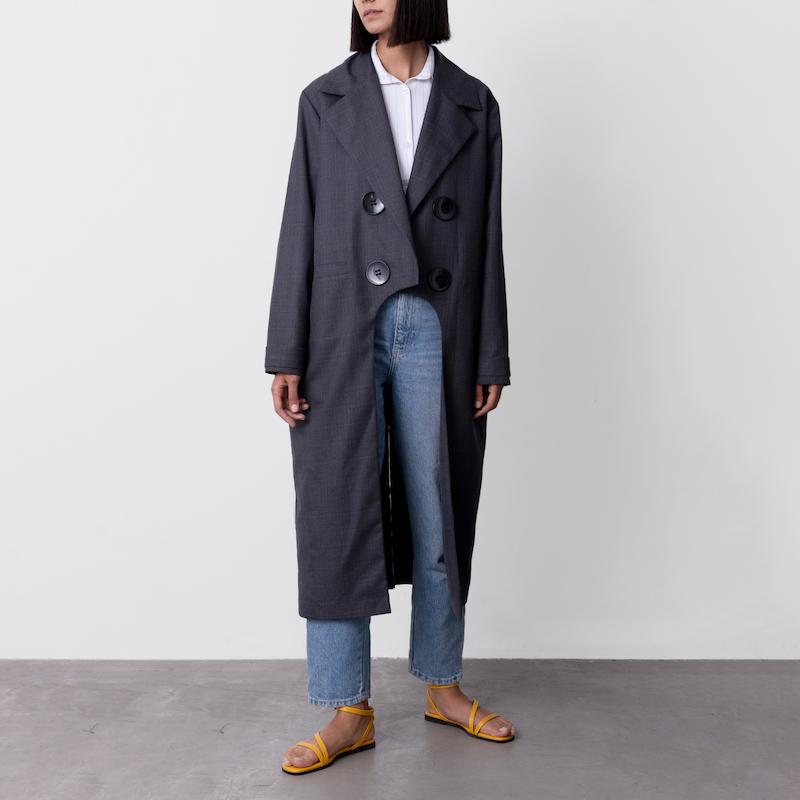 کت جلوکوتاه پشت بلند 4دکمه