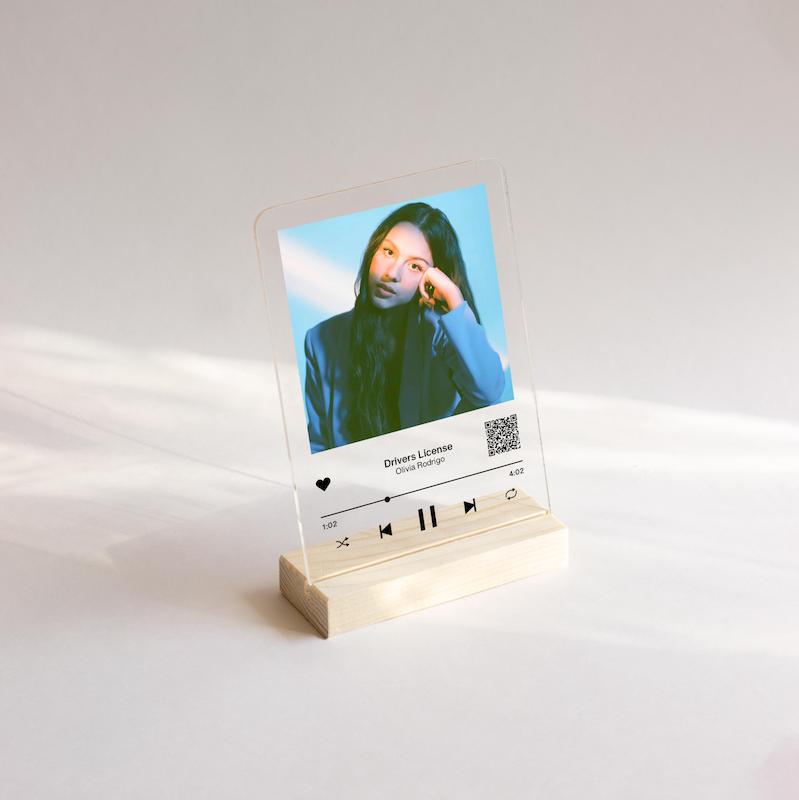 قاب موسیقی Olivia Rodrigo