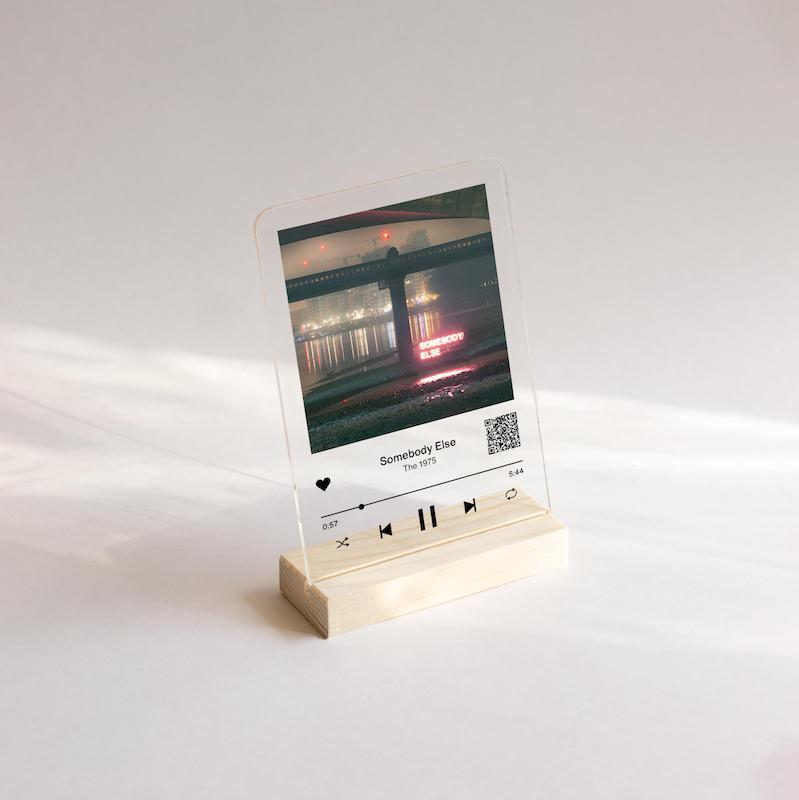 قاب موسیقی The 1975