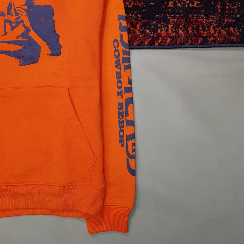 هودی انیمه، ضخیم و گرم بالا از pull & bear کد ۲۳۷