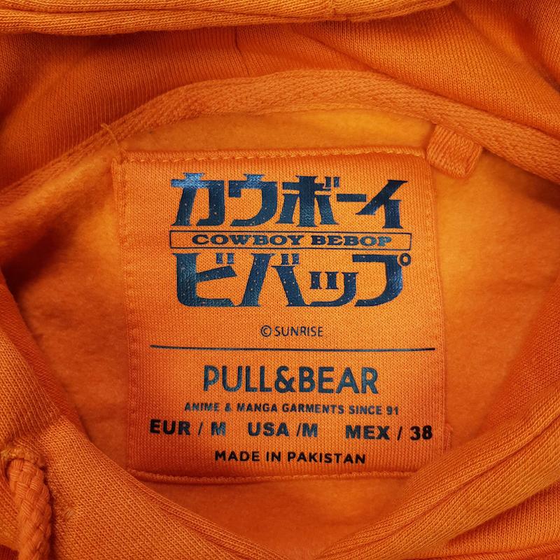 هودی انیمه، ضخیم و گرم بالا از pull & bear کد ۲۳۷