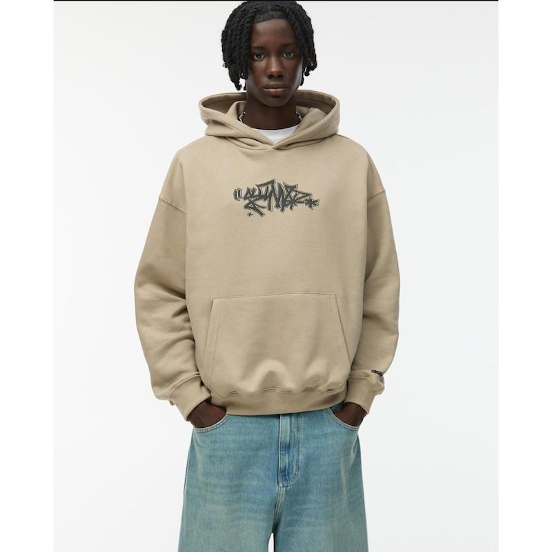  هودی ضخیم و گرم بالا طرح stwd از pull & bear کد ۲۳۹