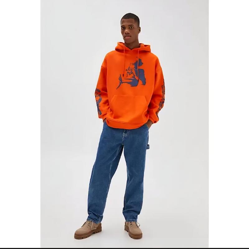هودی انیمه، ضخیم و گرم بالا از pull & bear کد ۲۳۷