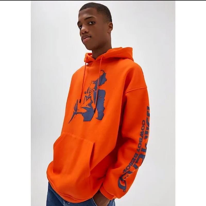 هودی انیمه، ضخیم و گرم بالا از pull & bear کد ۲۳۷