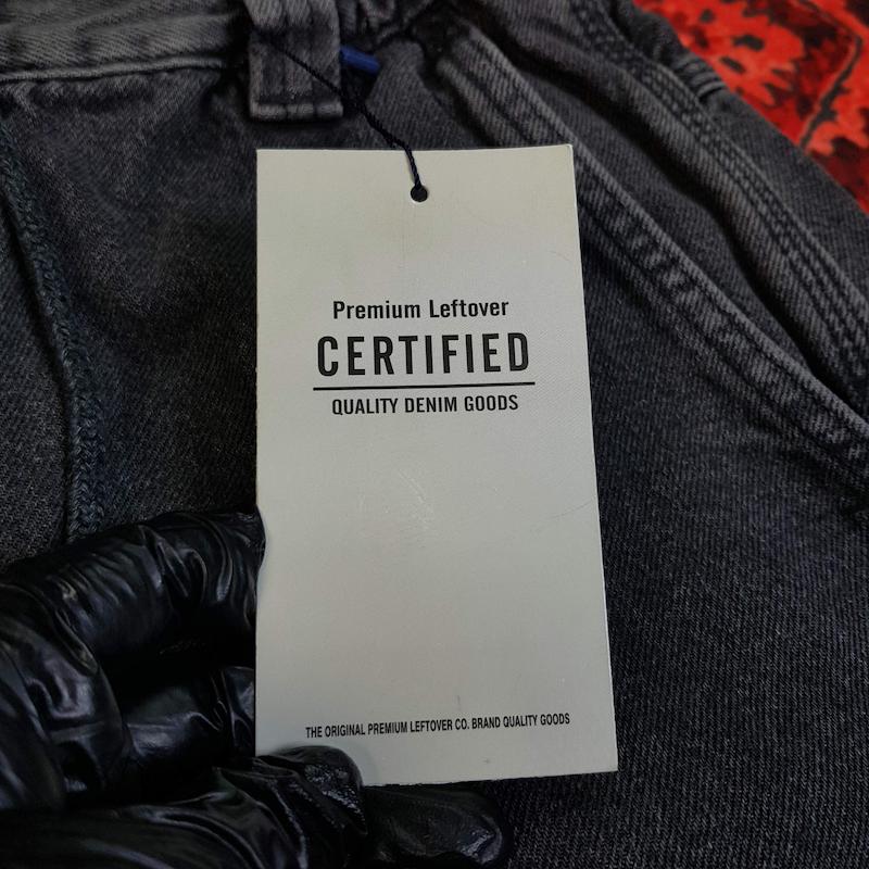 شلوار جین مردانه بگ استایل ۵ جیب pull & bear کد ۳۰۰