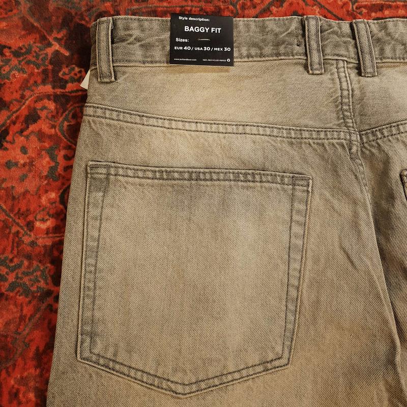 شلوار جین مردانه بگ استایل pull & bear کد ۳۲۸