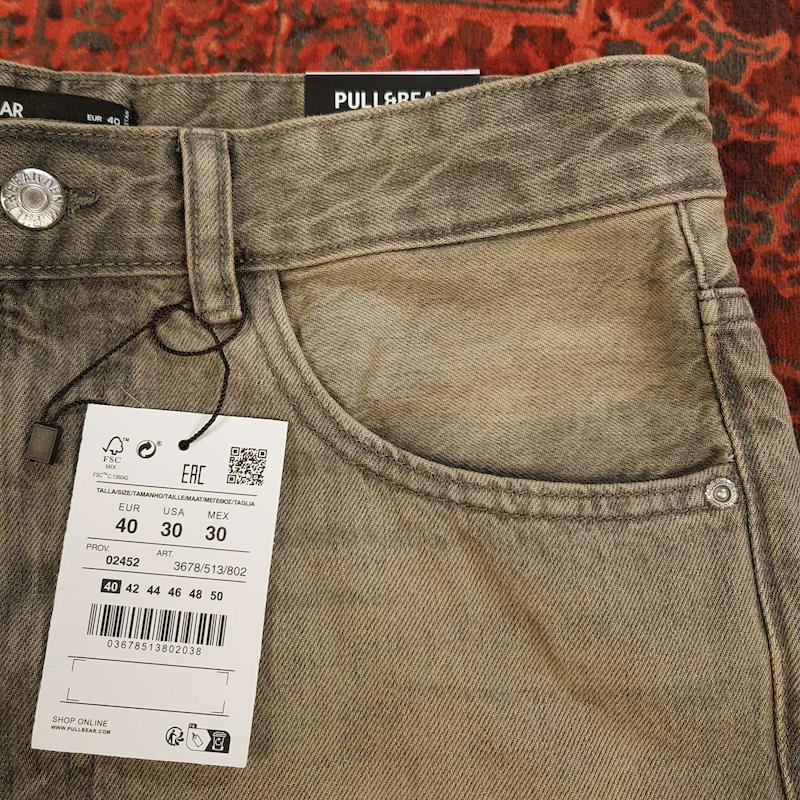 شلوار جین مردانه بگ استایل pull & bear کد ۳۲۸
