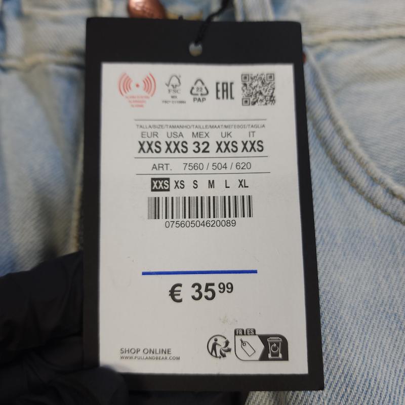 شلوار جین بگ استایل pull & bear بدون جنسیت کد ۳۷۱ سایز ۲۸