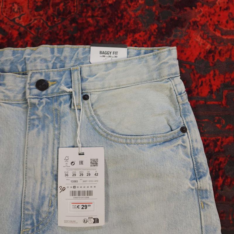 شلوار جین نیم بگ بدون جنسیت pull & bear کد ۳۷۷