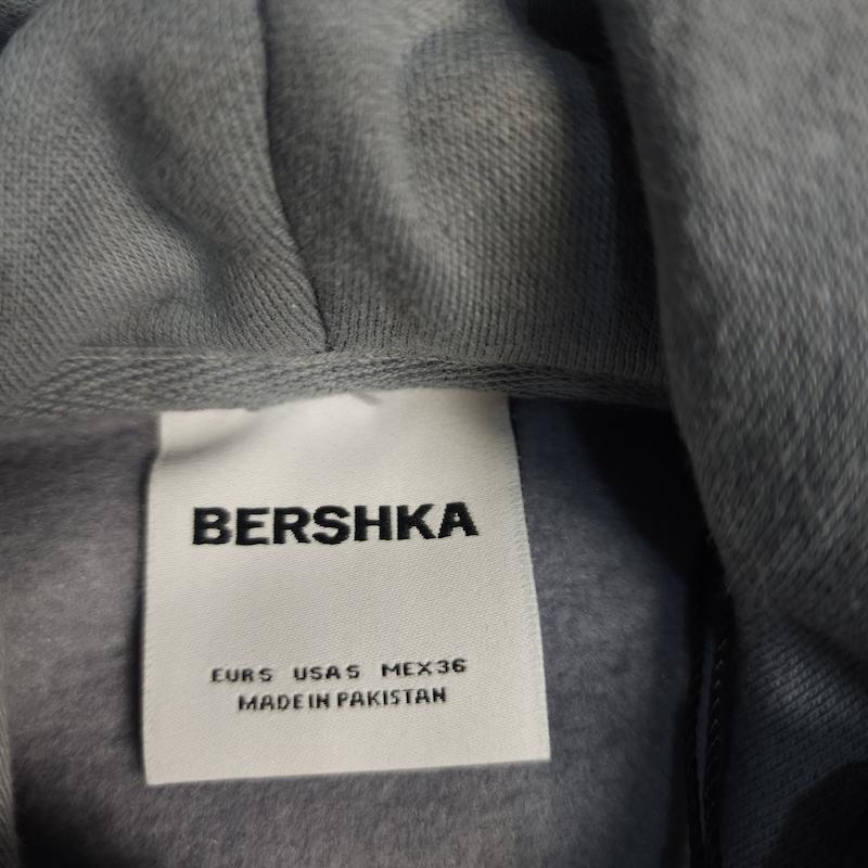 هودی گرم بالا از bershka بدون جنسیت کد ۴۰۲