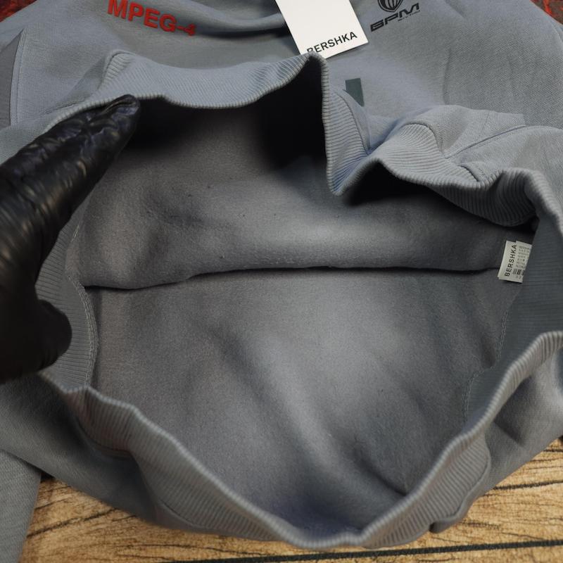 هودی گرم بالا از bershka بدون جنسیت کد ۴۰۲