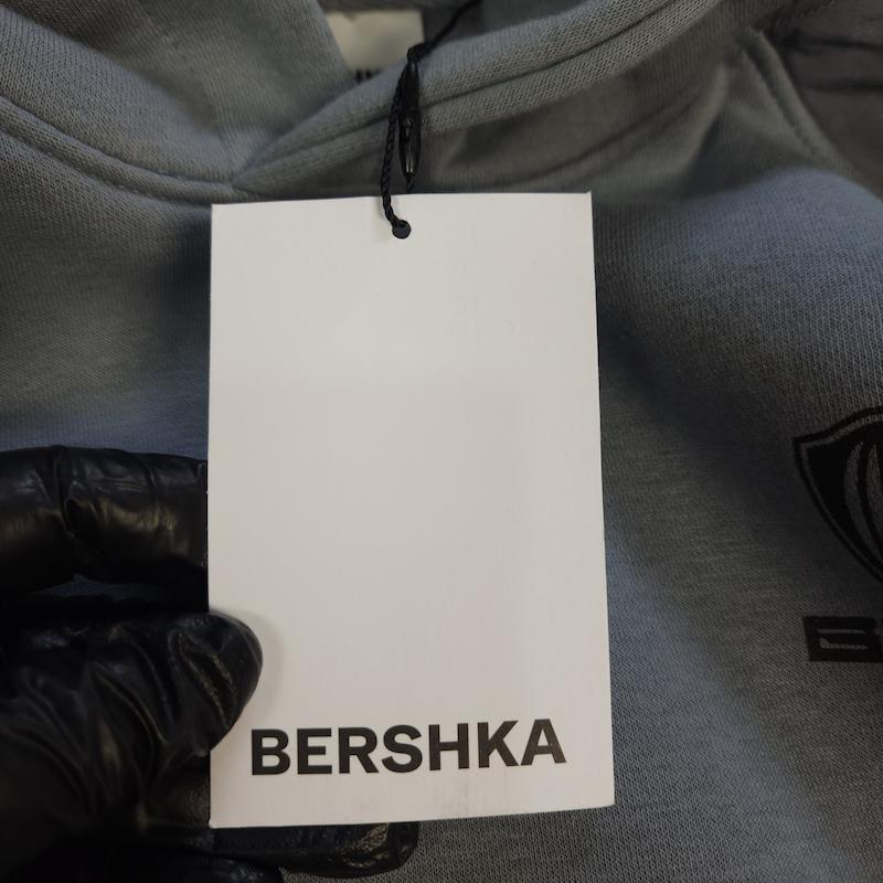 هودی گرم بالا از bershka بدون جنسیت کد ۴۰۲