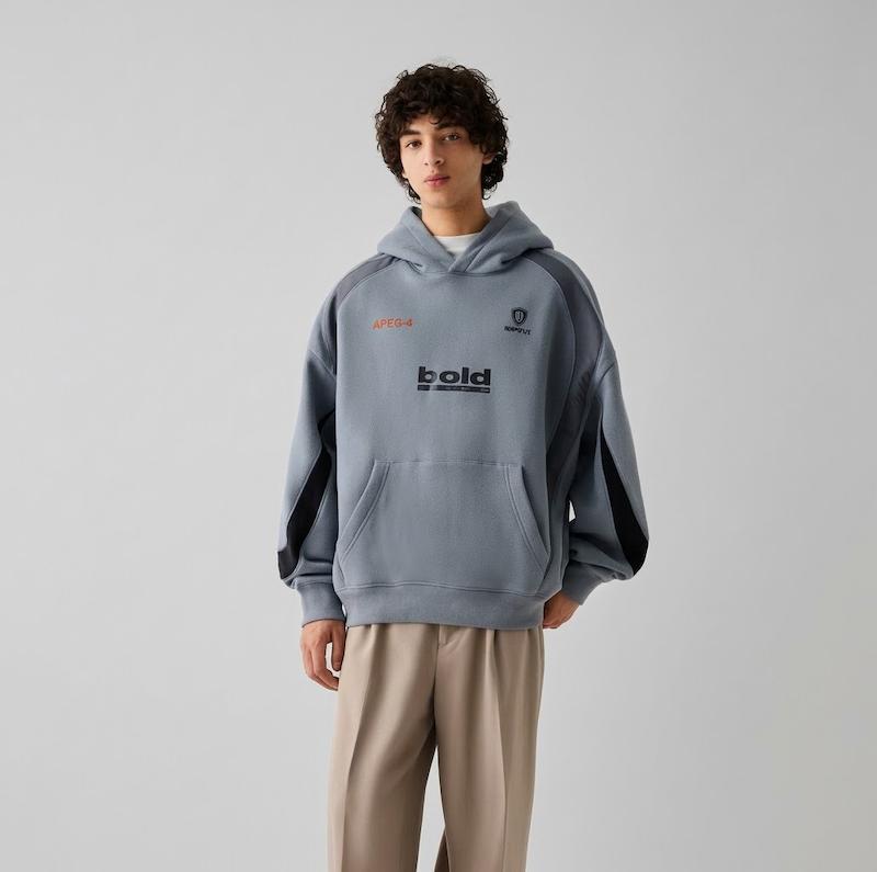 هودی گرم بالا از bershka بدون جنسیت کد ۴۰۲