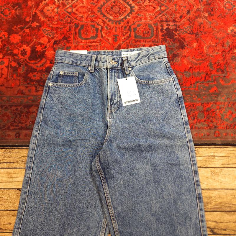 شلوار جین بگ استایل bershka بدون جنسیت کد ۴۰۴ سایز ۲۷