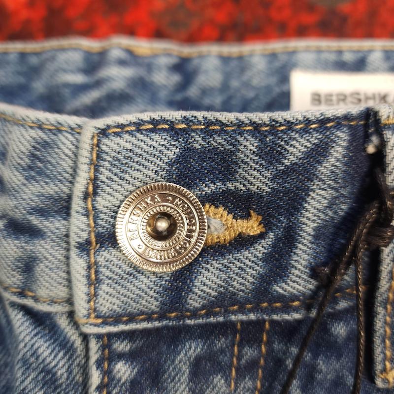 شلوار جین بگ استایل bershka بدون جنسیت کد ۴۰۴ سایز ۲۷