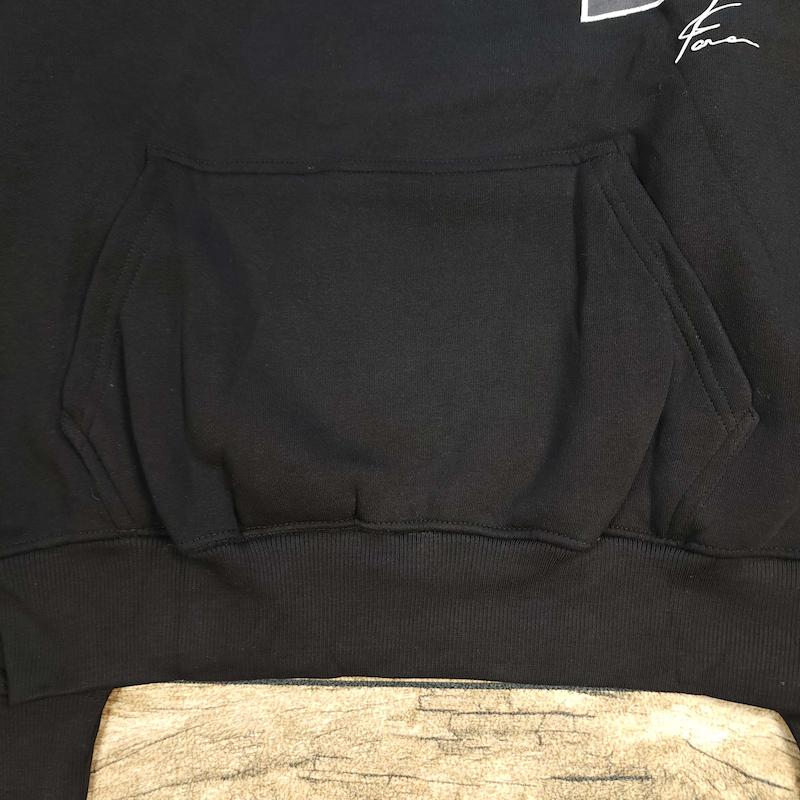 هودی مشکی دیزاین ۲۰۲۶ pull & bear کد ۴۱۲ 