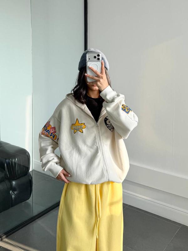 سویشرت استیکری برشکا ⭐️