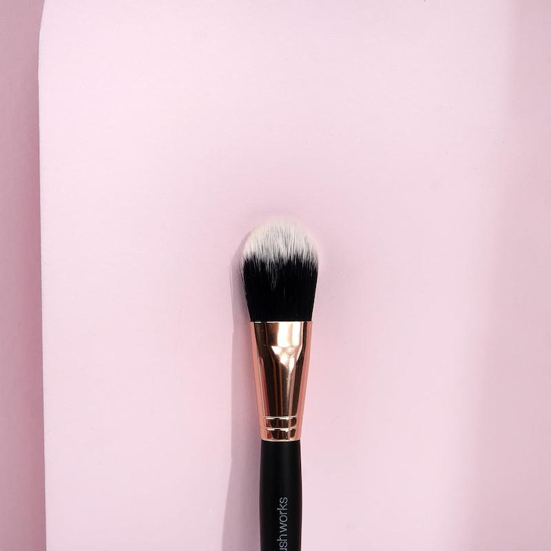 براش کرمپودر براش‌ورکس | Brushworks Foundation Brush
