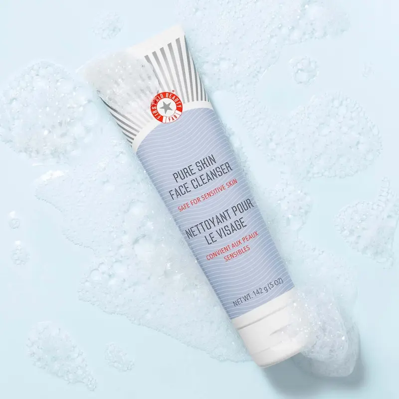 ژل شستشوی فرست اید بیوتی | First Aid Beauty Face Cleanser