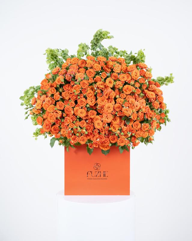 باکس گل ویژه Eminence Saffron