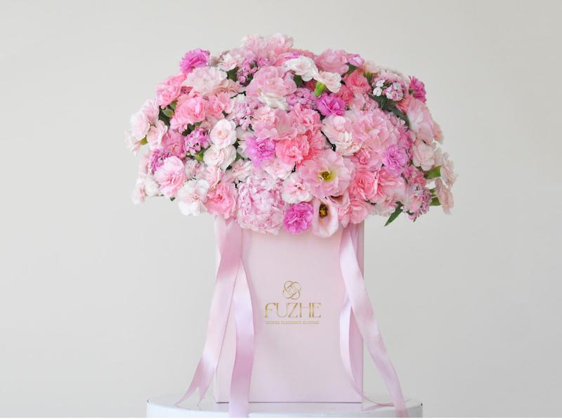 باکس گل کوچک Blush Reverie