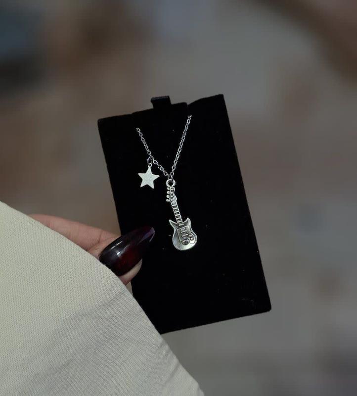 گردنبند گیتار الکتریک کد۴۳۶