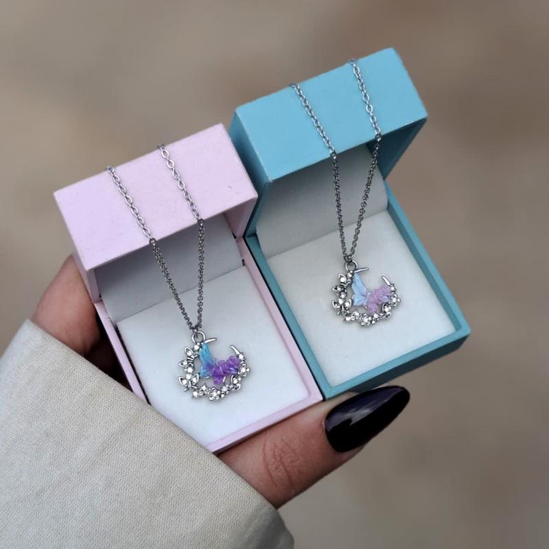 گردنبند پروانه روی ماه کد۴۶۳