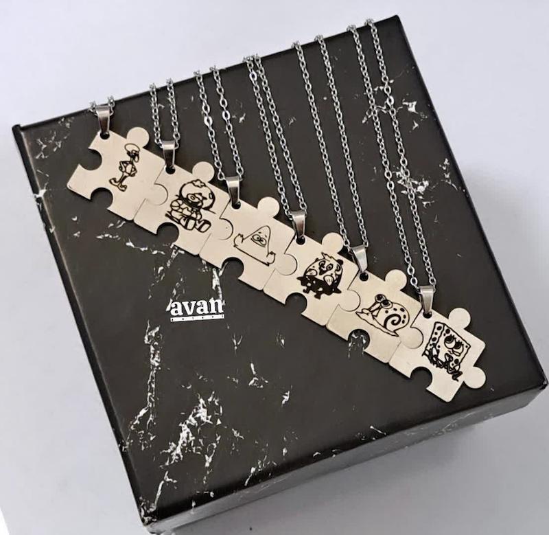 گردنبند ست ۶ نفره بیکینی باتم پازلی کد ۴۷۹