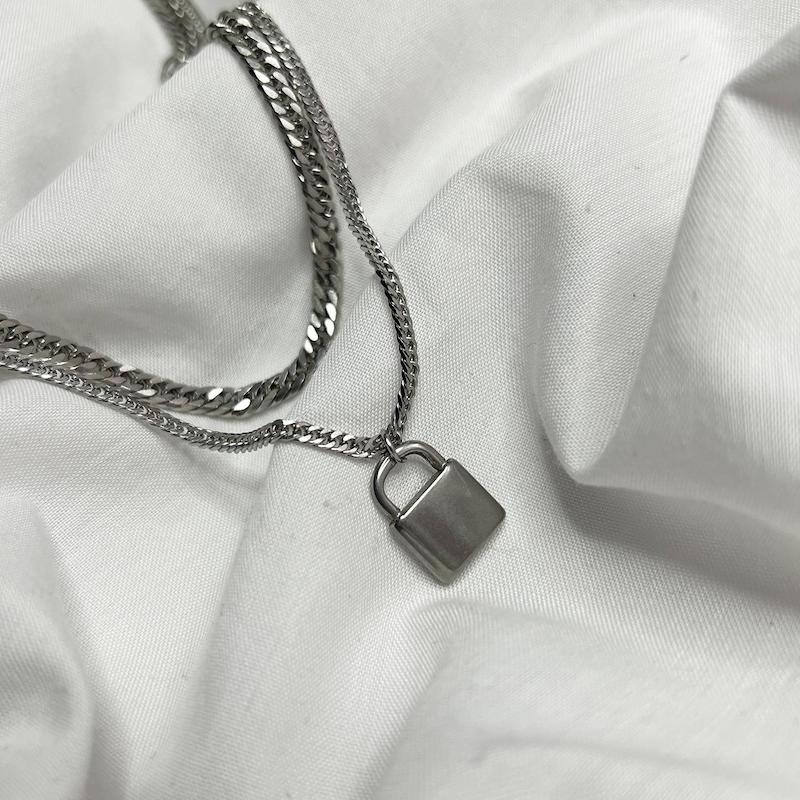 گردنبند دولاین قفل🔒✨