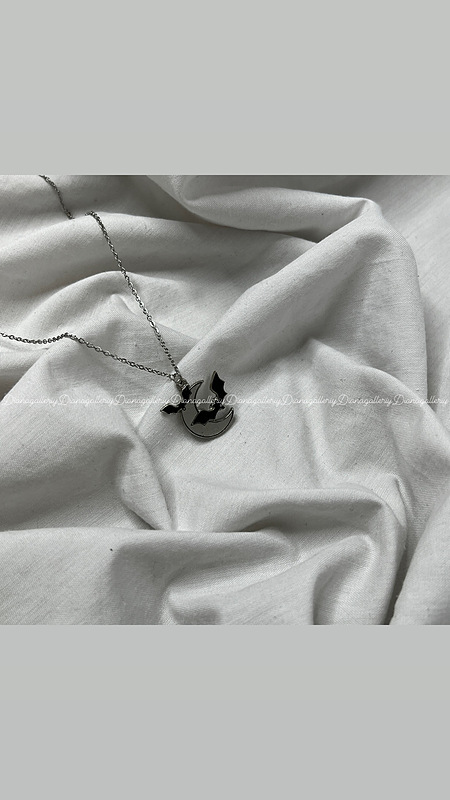 گردنبند ماه🦇